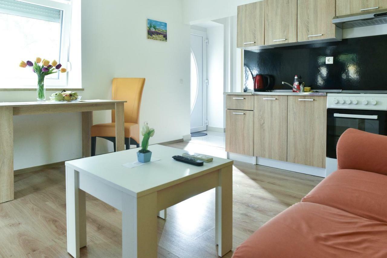 Apartman Karla Leilighet Ljubuški Eksteriør bilde